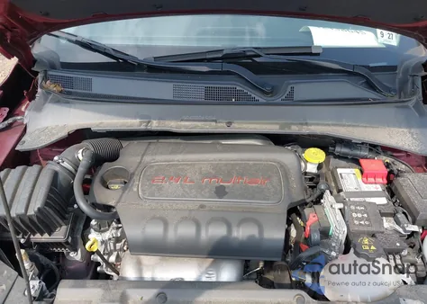 2022 Jeep Compass Trailhawk 4X4 from USA, damaged, VIN 3C4NJDDB1NT164115